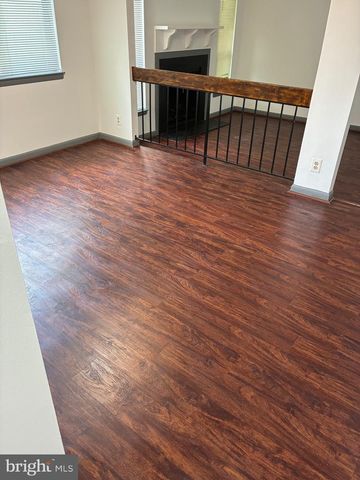8118 BIRD LN, Greenbelt, MD 20770