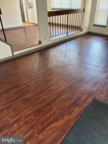 8118 BIRD LN, Greenbelt, MD 20770
