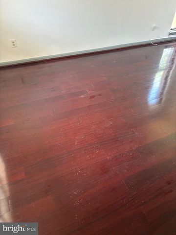 8118 BIRD LN, Greenbelt, MD 20770