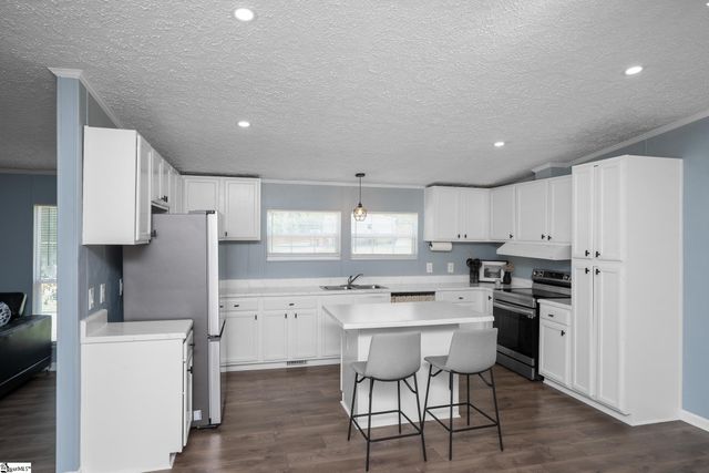 216 Creekstone Drive, Piedmont, SC 29673