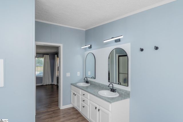 216 Creekstone Drive, Piedmont, SC 29673