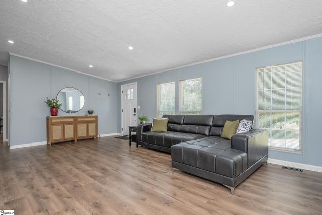216 Creekstone Drive, Piedmont, SC 29673