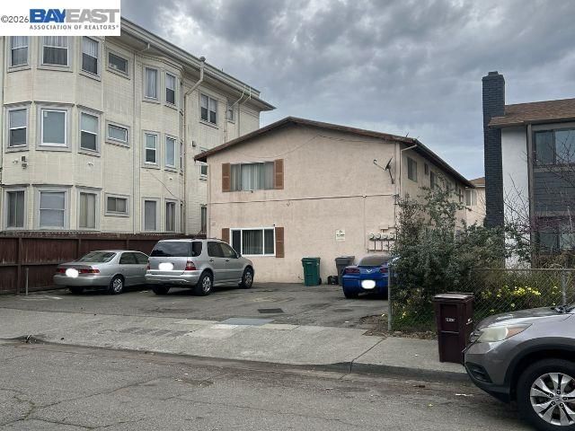 1127 Linden St, Oakland, CA 94607