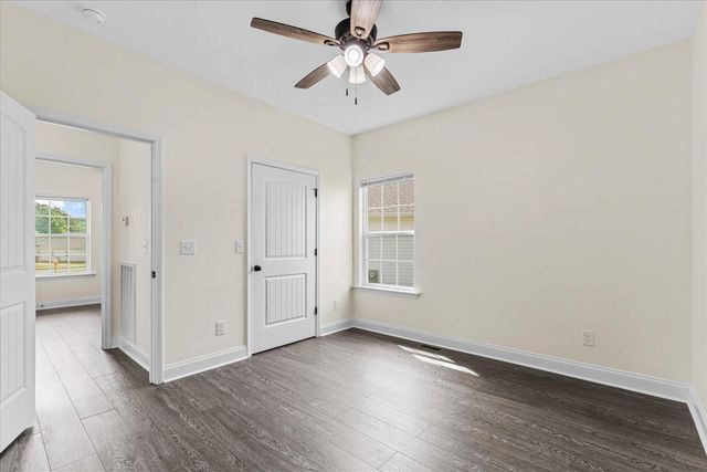 415 Coahulla Creek Drive, Dalton, GA 30721