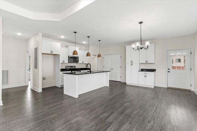 415 Coahulla Creek Drive, Dalton, GA 30721