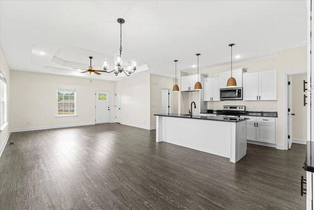 415 Coahulla Creek Drive, Dalton, GA 30721