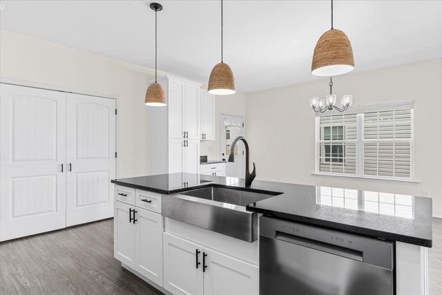 415 Coahulla Creek Drive, Dalton, GA 30721