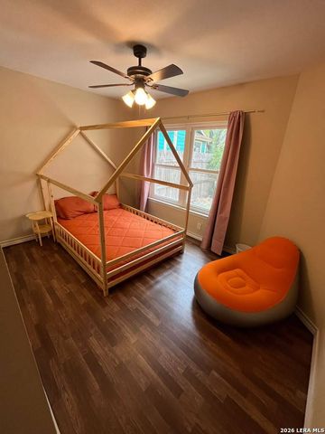 3026 BEACON FLD, San Antonio, TX 78245