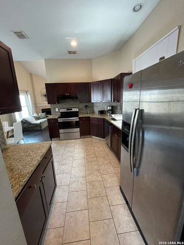 3026 BEACON FLD, San Antonio, TX 78245