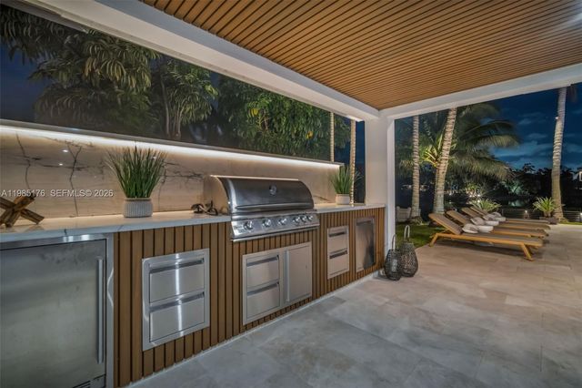 4430 Casper Court, Hollywood, FL 33021