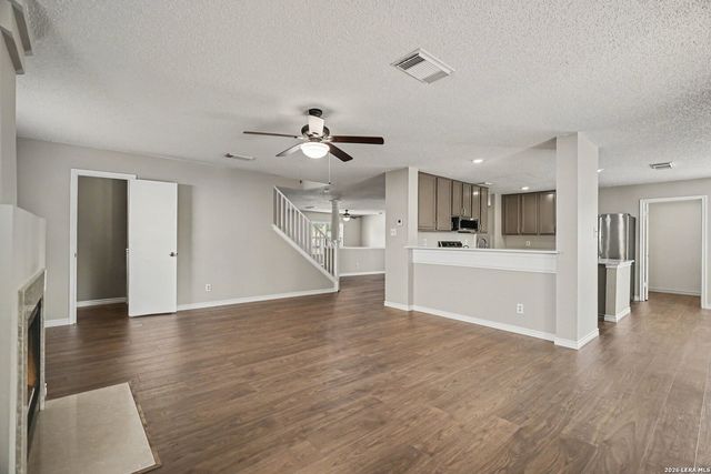 7919 Cherry Glade, Converse, TX 78109
