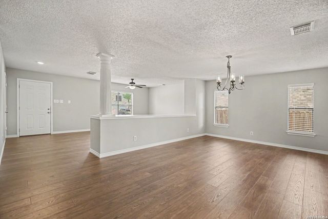 7919 Cherry Glade, Converse, TX 78109