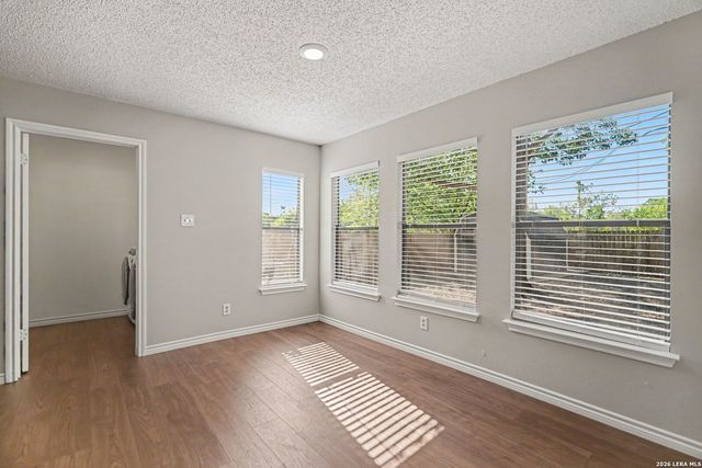 7919 Cherry Glade, Converse, TX 78109