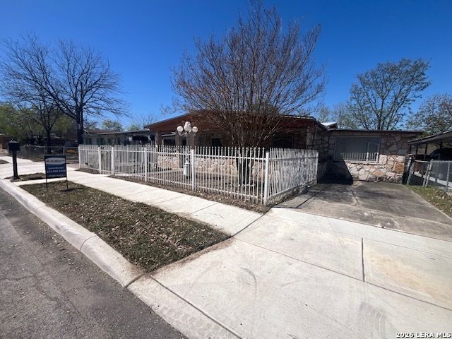 219 SW 37th, San Antonio, TX 78237