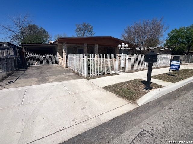 219 SW 37th, San Antonio, TX 78237