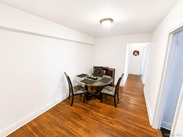 118-60 Metropolitan Avenue C3, Kew Gardens, NY 11415