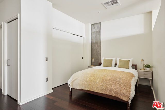 1155 S Grand Avenue 1307, Los Angeles, CA 90015