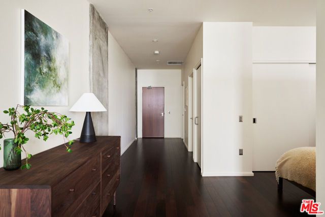 1155 S Grand Avenue 1307, Los Angeles, CA 90015