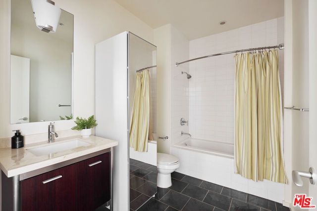 1155 S Grand Avenue 1307, Los Angeles, CA 90015