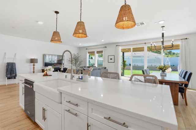 13509 Corral Ct, Valley Center, CA 92082