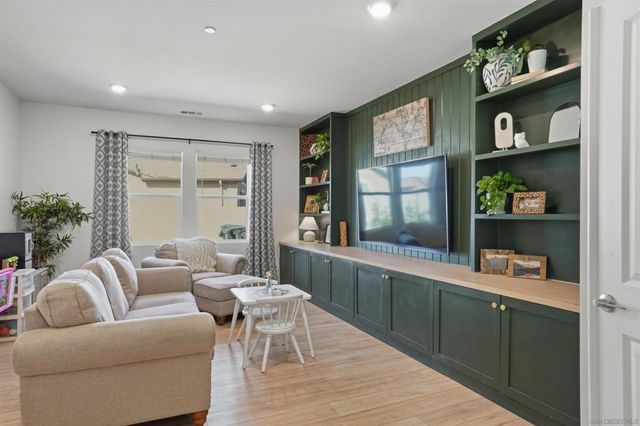 13509 Corral Ct, Valley Center, CA 92082