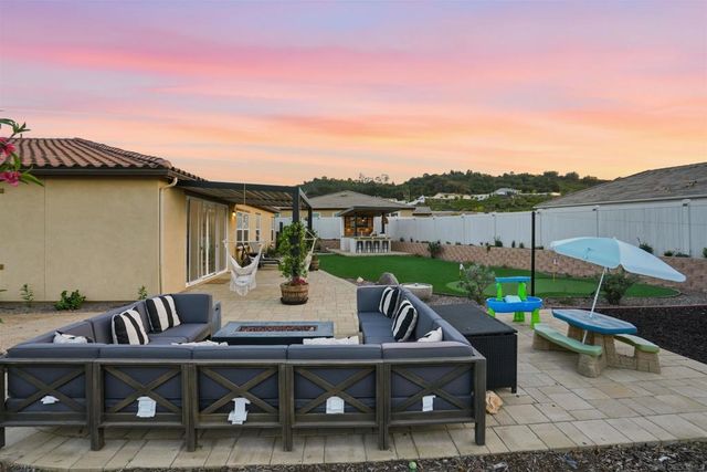 13509 Corral Ct, Valley Center, CA 92082