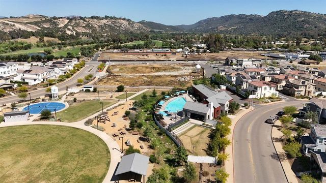 13509 Corral Ct, Valley Center, CA 92082