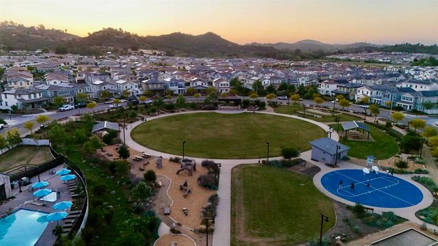 13509 Corral Ct, Valley Center, CA 92082