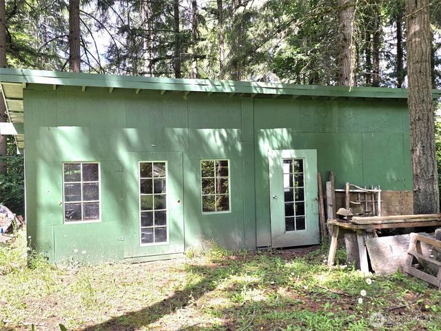 32906 54th Avenue S, Roy, WA 98580