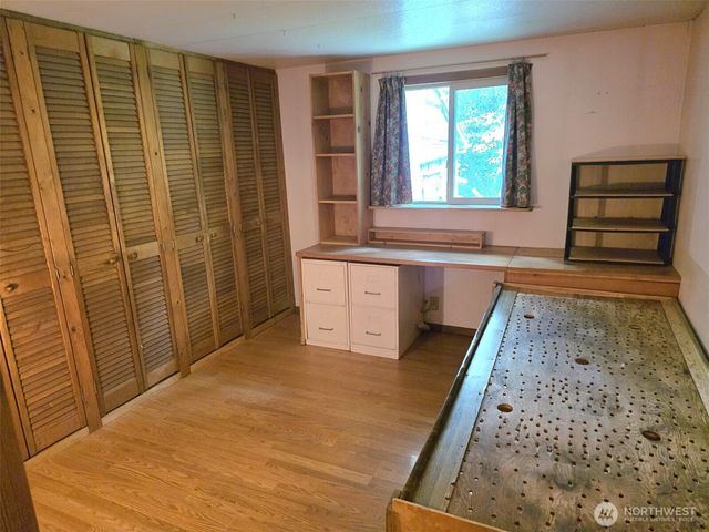 32906 54th Avenue S, Roy, WA 98580