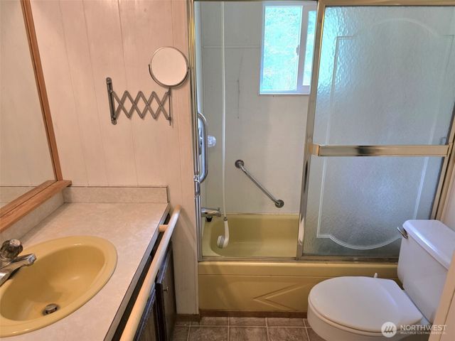 32906 54th Avenue S, Roy, WA 98580