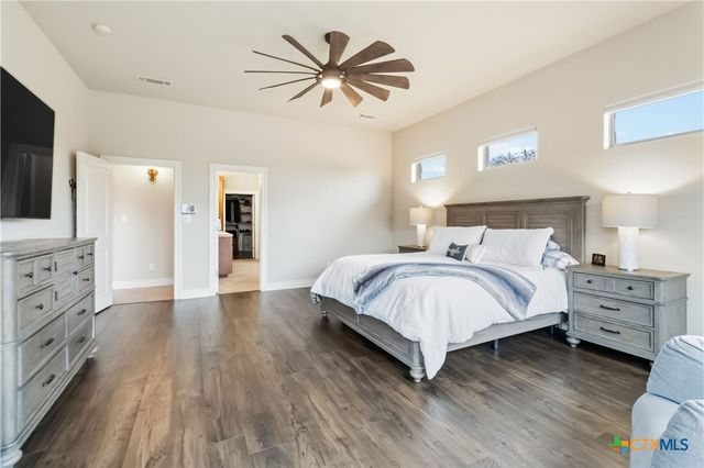 108 Standing Oak Drive, Georgetown, TX 78633