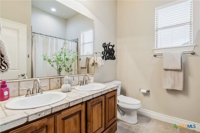 108 Standing Oak Drive, Georgetown, TX 78633