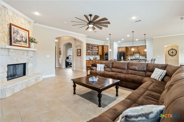 108 Standing Oak Drive, Georgetown, TX 78633