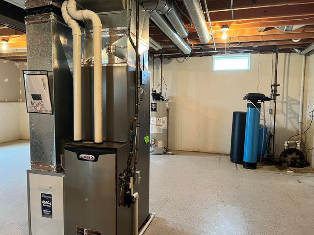 648 S Elba Road, Lapeer, MI 48446