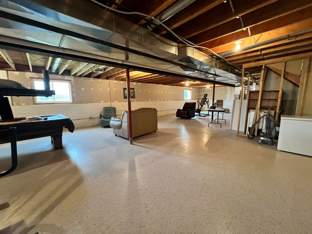 648 S Elba Road, Lapeer, MI 48446