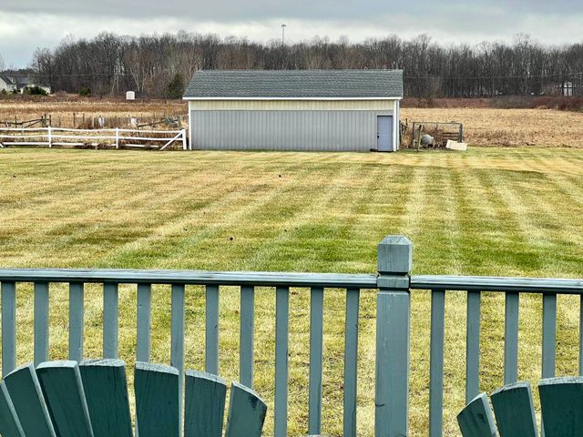 648 S Elba Road, Lapeer, MI 48446