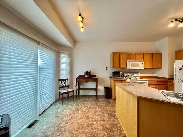 648 S Elba Road, Lapeer, MI 48446