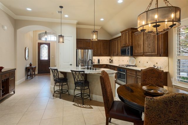 6413 Falcon Ridge Lane, Mckinney, TX 75071