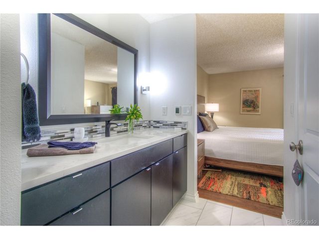 10284 W Hayden Pass, Littleton, CO 80127