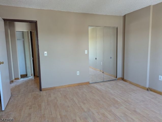 10 N Wood Ave 518, Linden City, NJ 07036