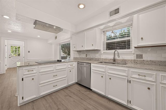 12619 Chriswood Drive, Cypress, TX 77429