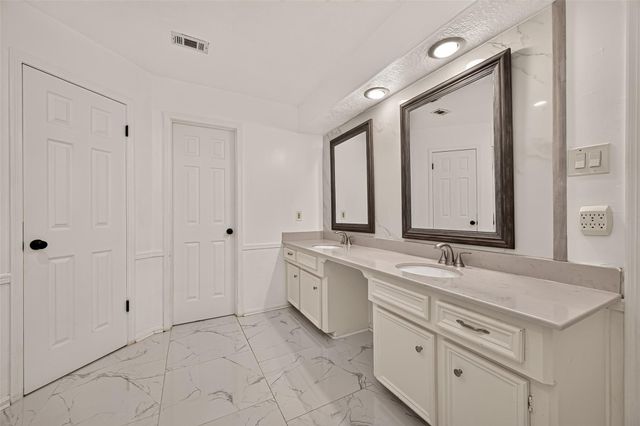 12619 Chriswood Drive, Cypress, TX 77429