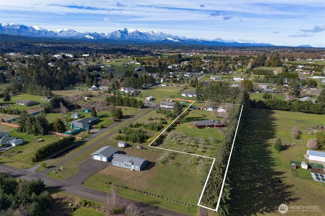 272 Grandview Drive, Sequim, WA 98382