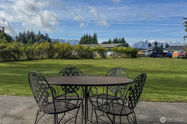 272 Grandview Drive, Sequim, WA 98382