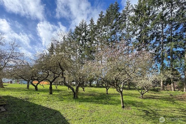 272 Grandview Drive, Sequim, WA 98382