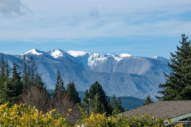 272 Grandview Drive, Sequim, WA 98382