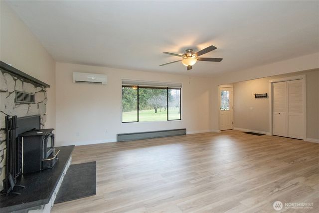 272 Grandview Drive, Sequim, WA 98382