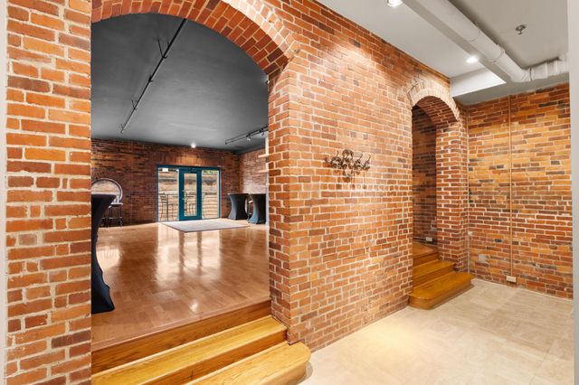 55 W Livingston Avenue, 2B, Columbus, OH 43215