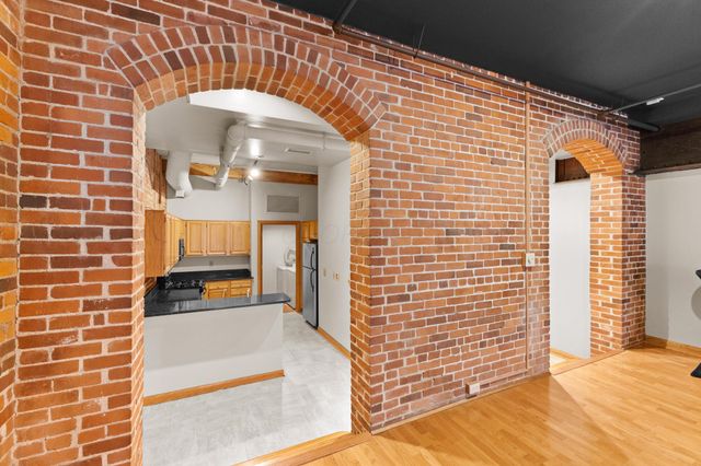 55 W Livingston Avenue, 2B, Columbus, OH 43215